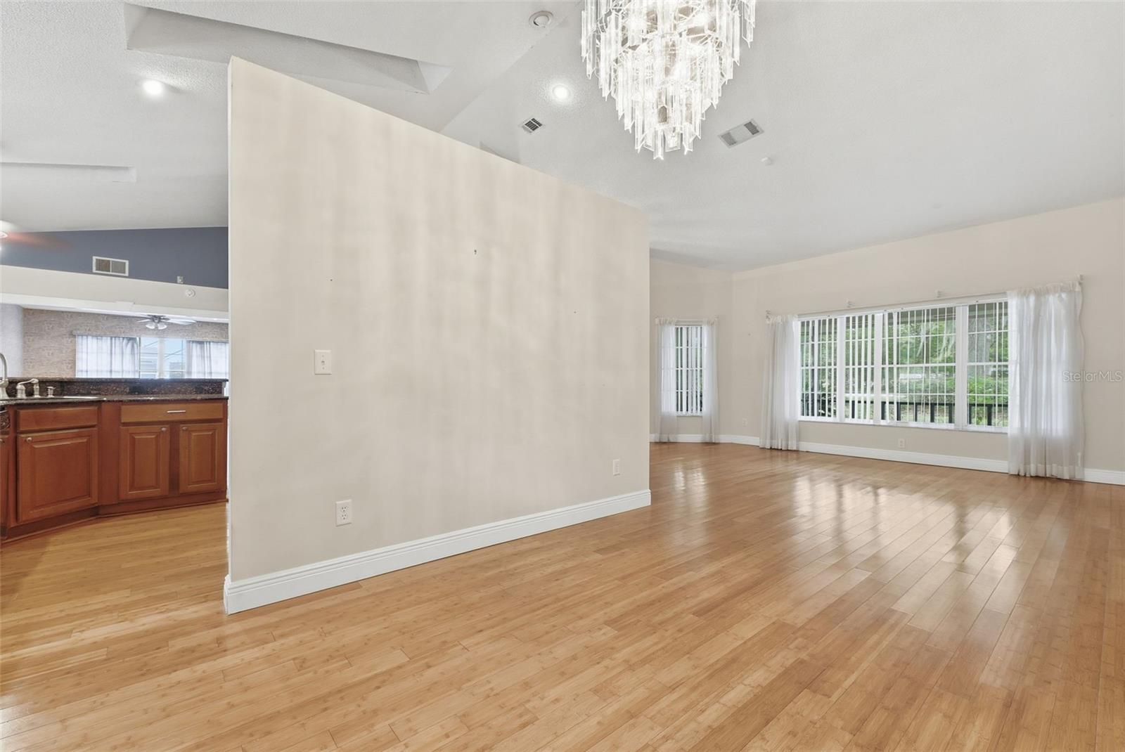 Listing photo id 9 for 1224 Log Landing Drive