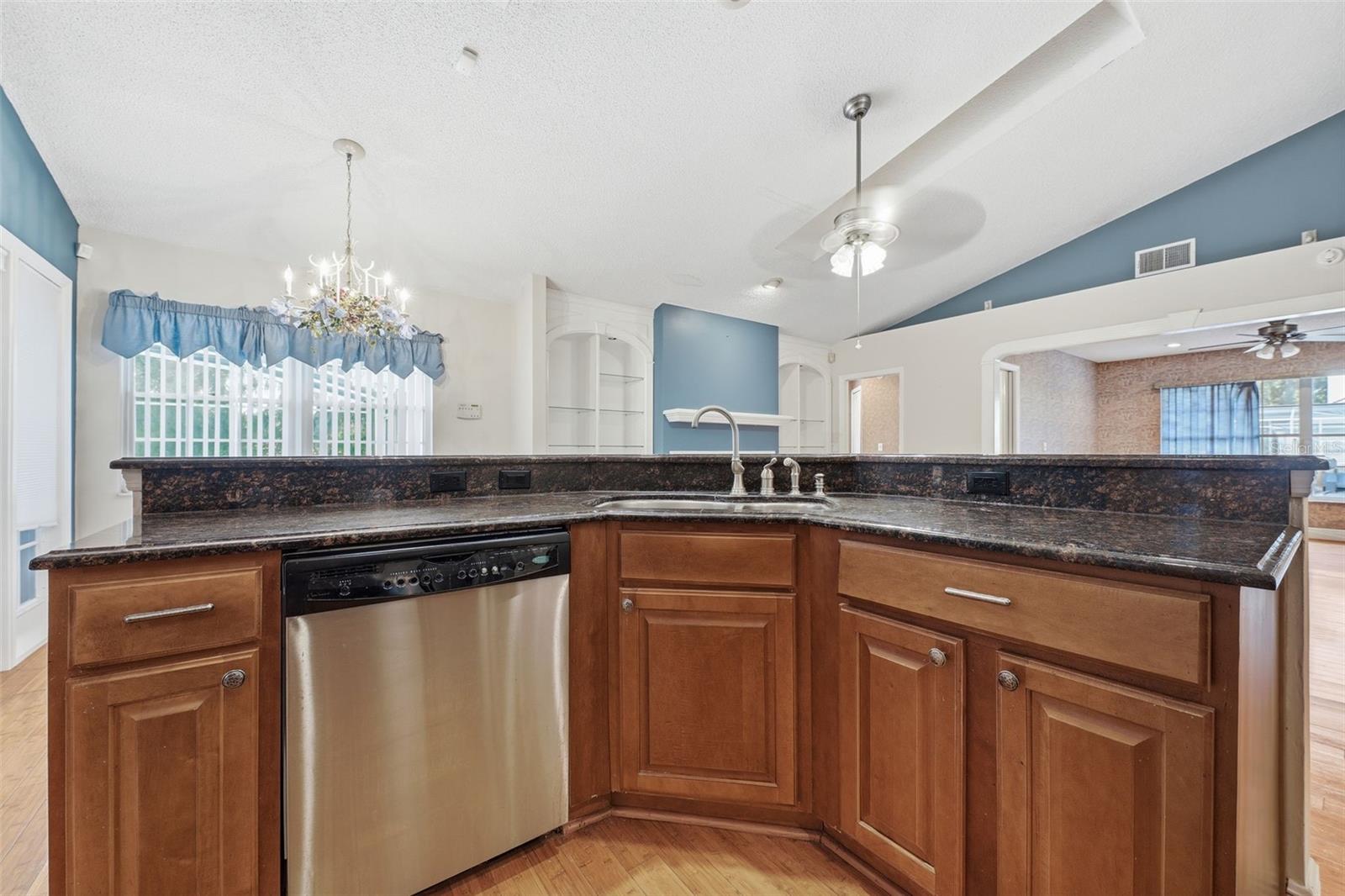 Listing photo id 15 for 1224 Log Landing Drive