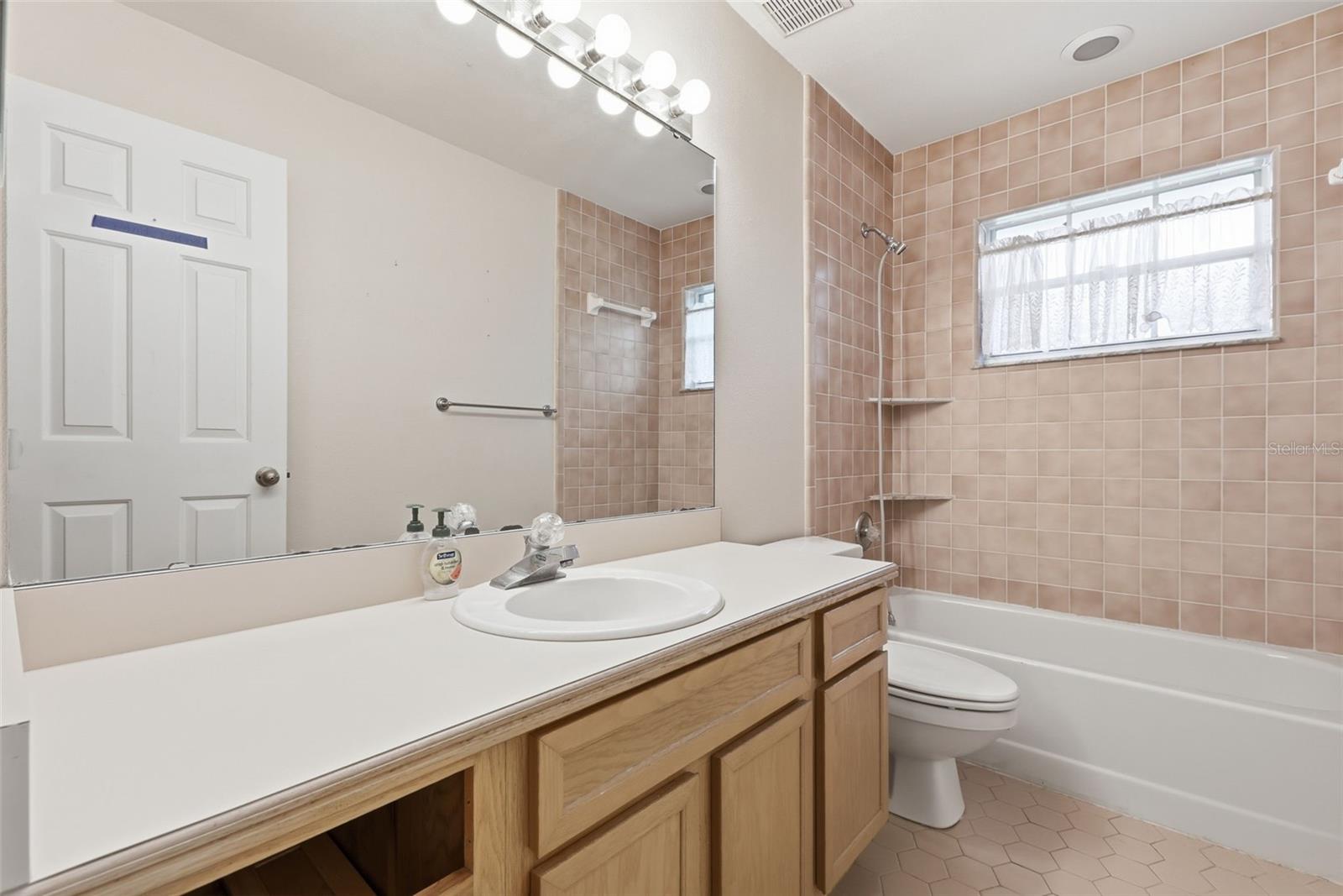 Listing photo id 17 for 1224 Log Landing Drive