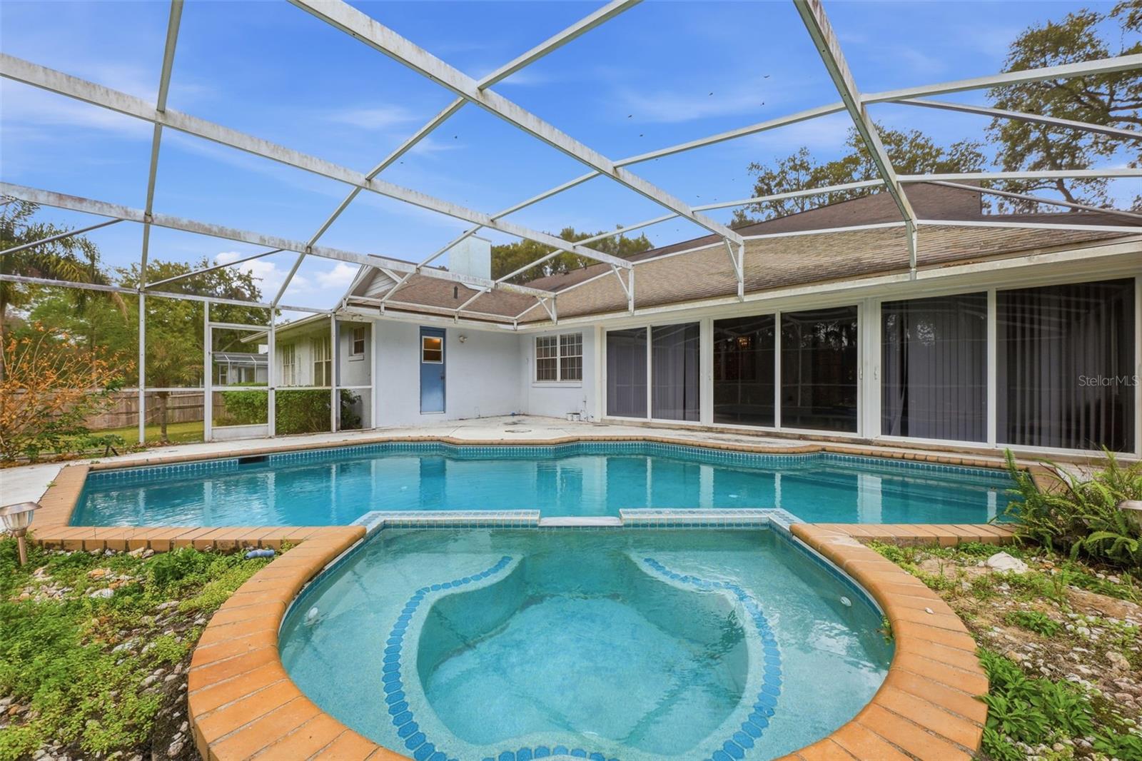 Listing photo id 4 for 1224 Log Landing Drive