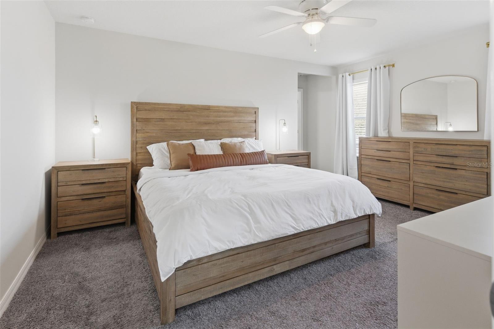 Image 25 of 39 For 2584 Nouveau Way