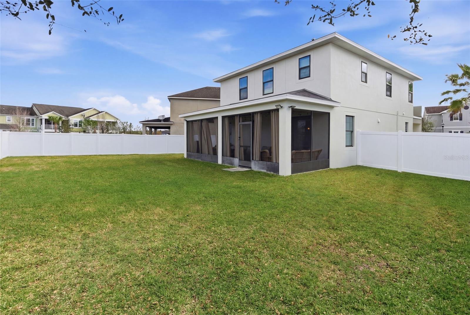 Image 35 of 39 For 2584 Nouveau Way