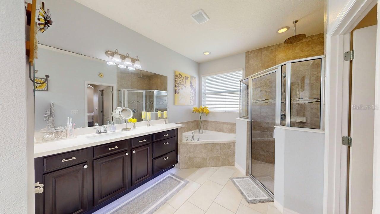 Image 19 of 61 For 2127 Plantation Oak Drive