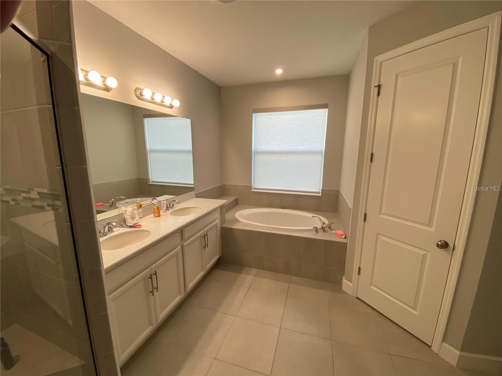 Image 10 of 47 For 3958 Carrick Bend Drive