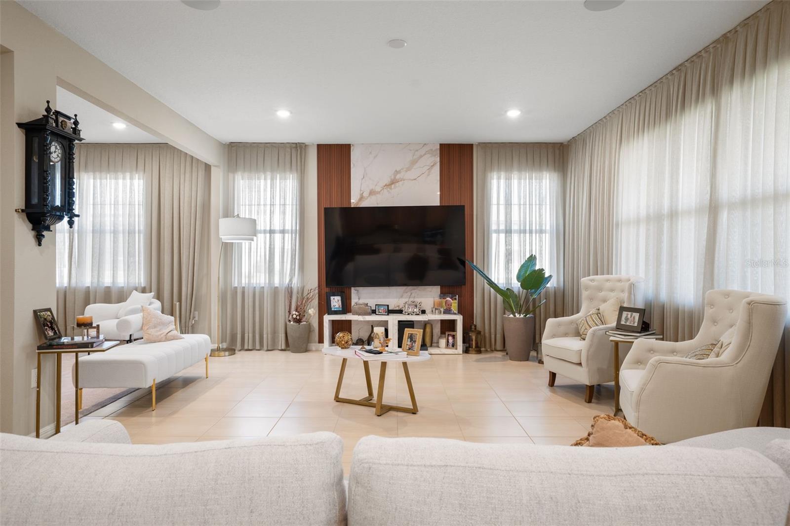 Image 19 of 54 For 6221 Argent Wood Drive