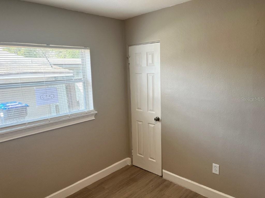 Image 7 of 20 For 1539 Hialeah Street