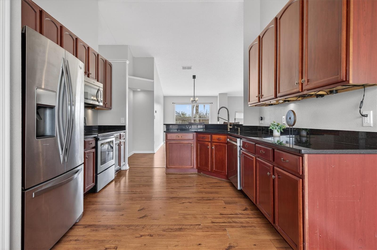 Image 19 of 52 For 19500 Glen Elm Way