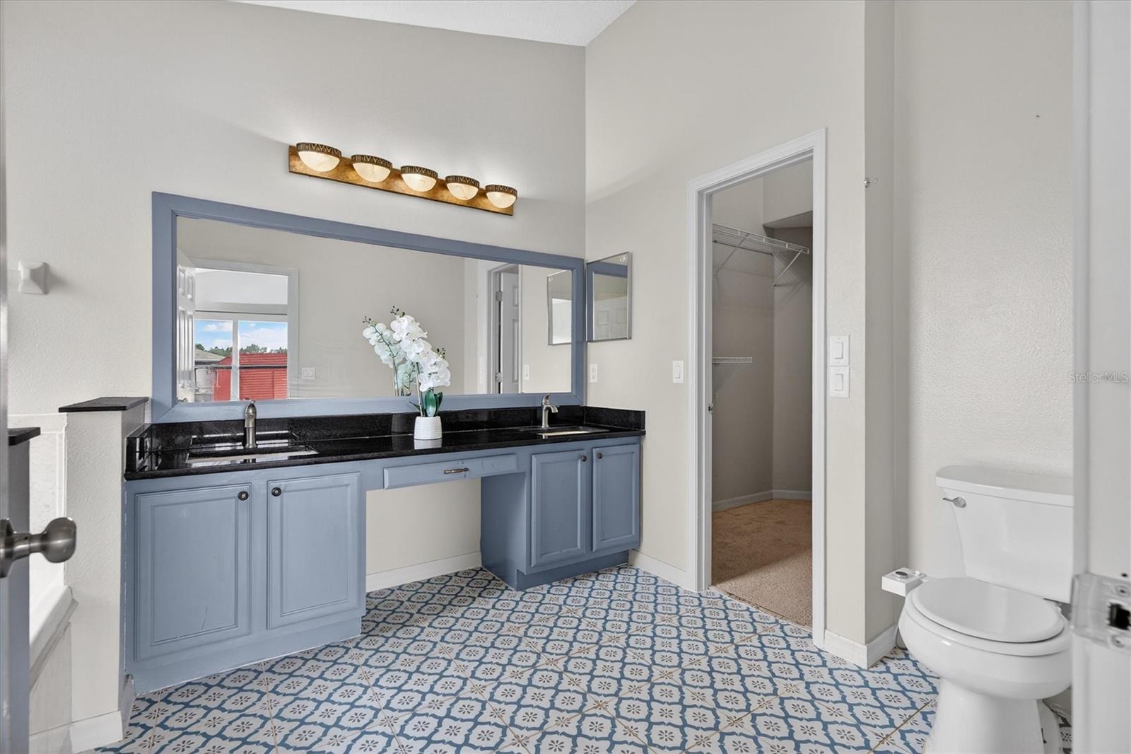 Image 25 of 52 For 19500 Glen Elm Way