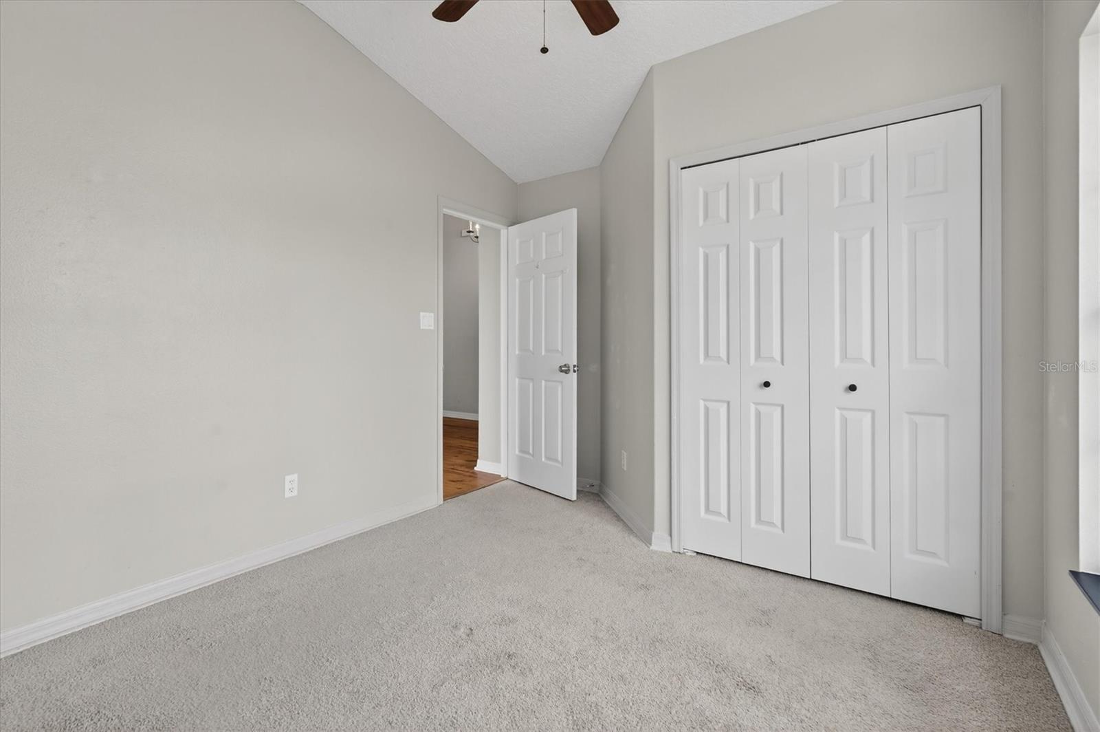 Image 30 of 52 For 19500 Glen Elm Way