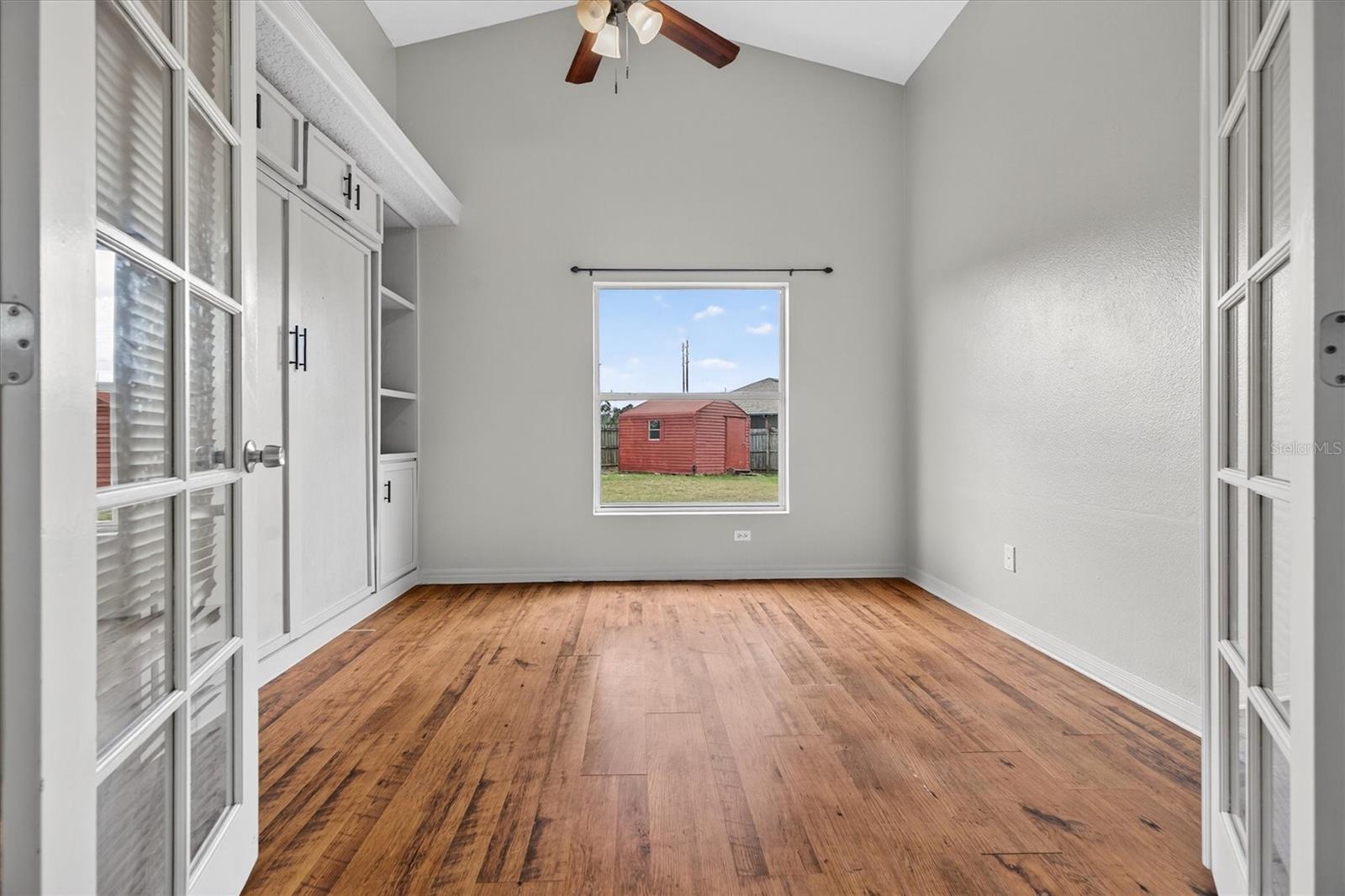 Image 33 of 52 For 19500 Glen Elm Way