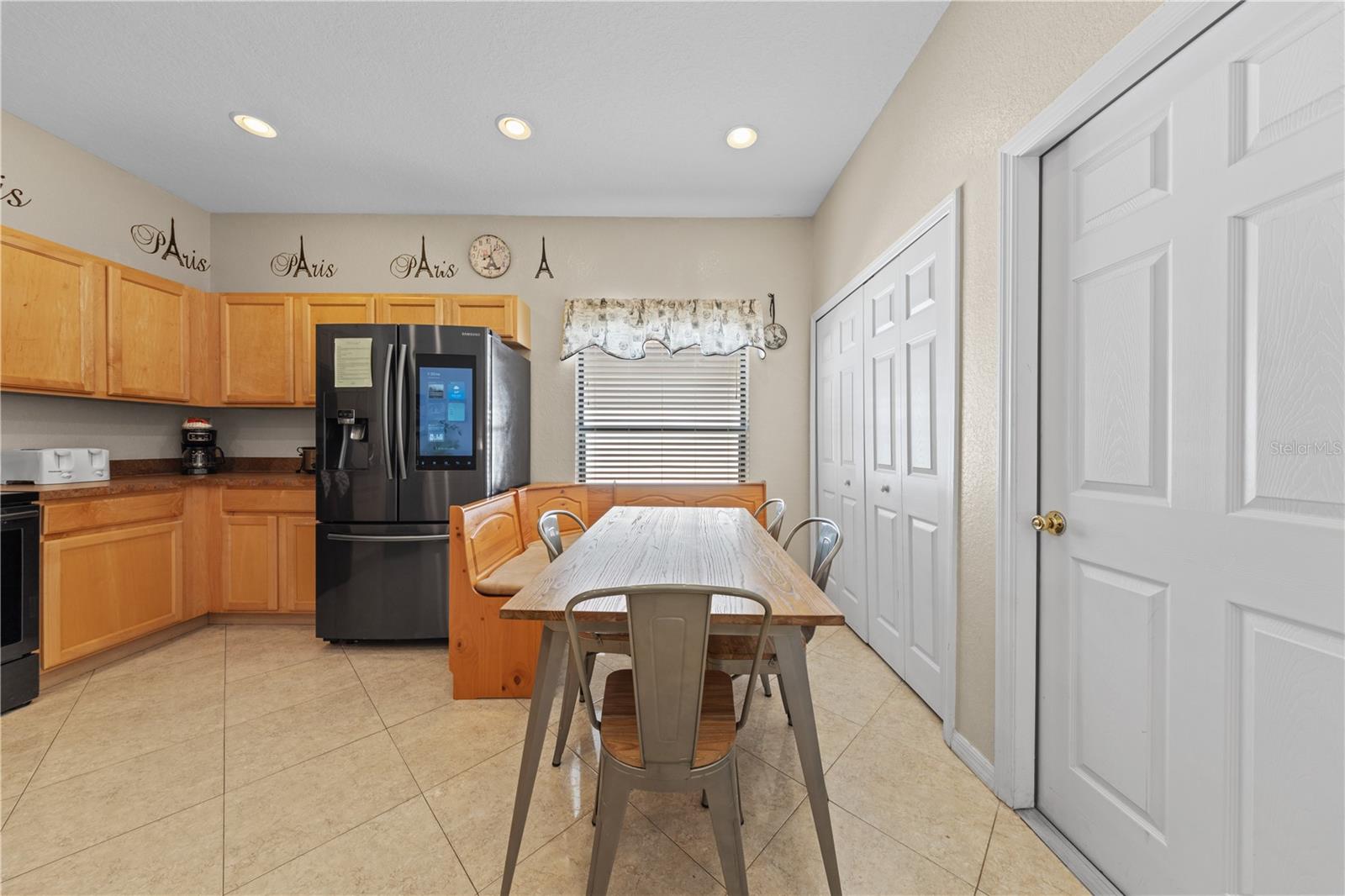 Image 20 of 54 For 345 Summer Place Loop