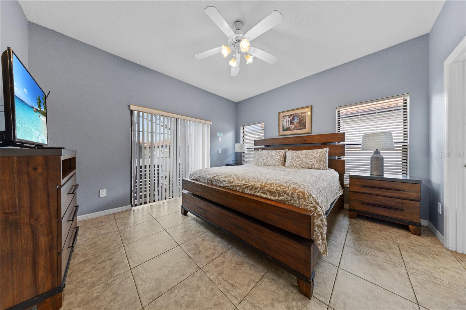 Image 29 of 54 For 345 Summer Place Loop