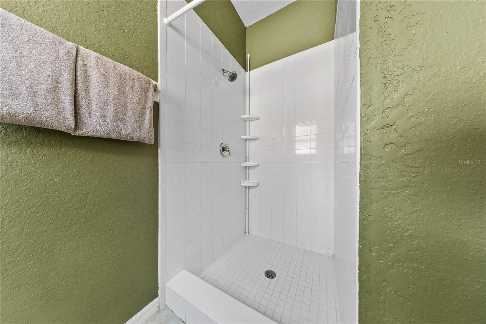 Image 34 of 54 For 345 Summer Place Loop