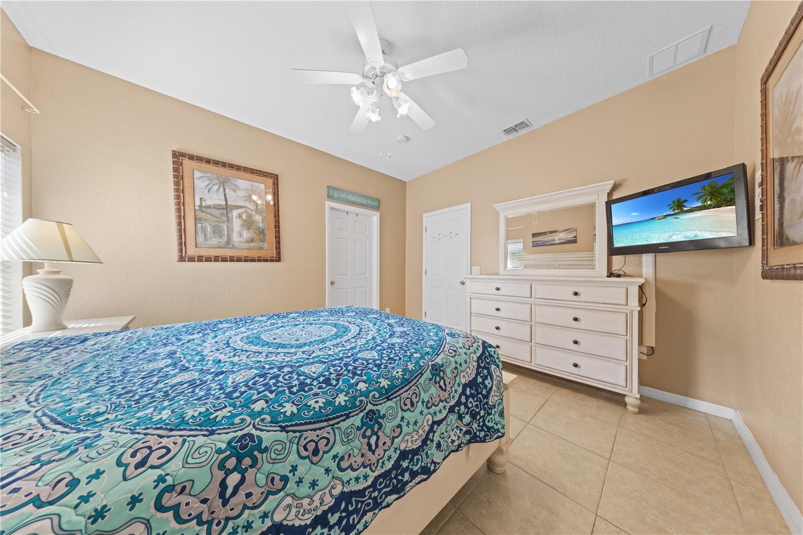 Image 38 of 54 For 345 Summer Place Loop