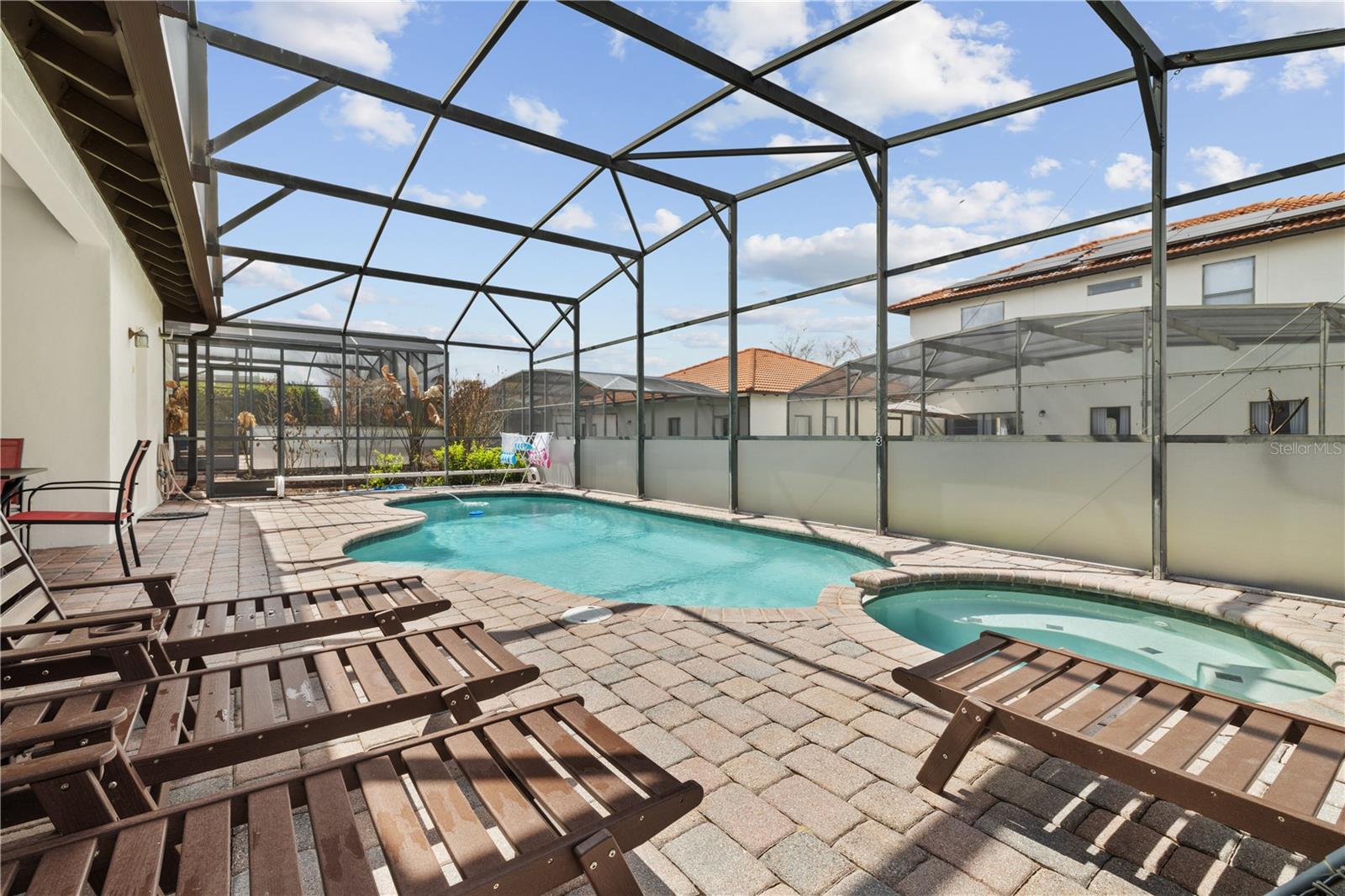 Image 4 of 54 For 345 Summer Place Loop