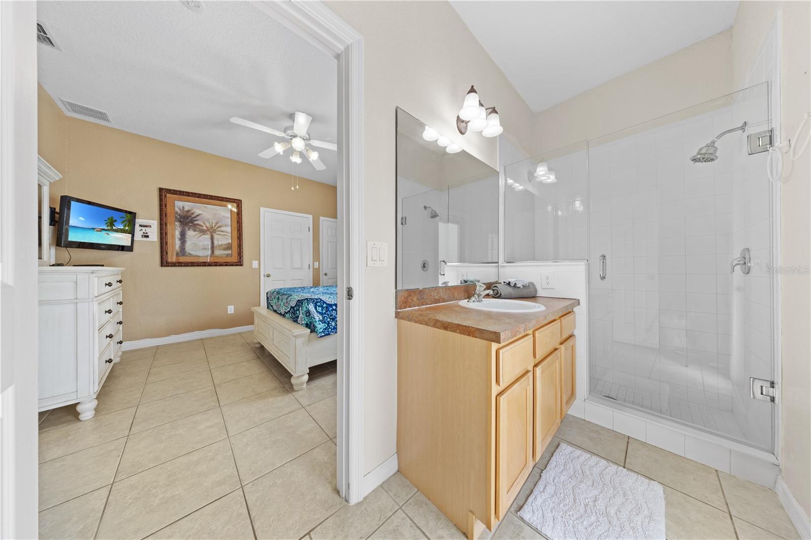 Image 42 of 54 For 345 Summer Place Loop