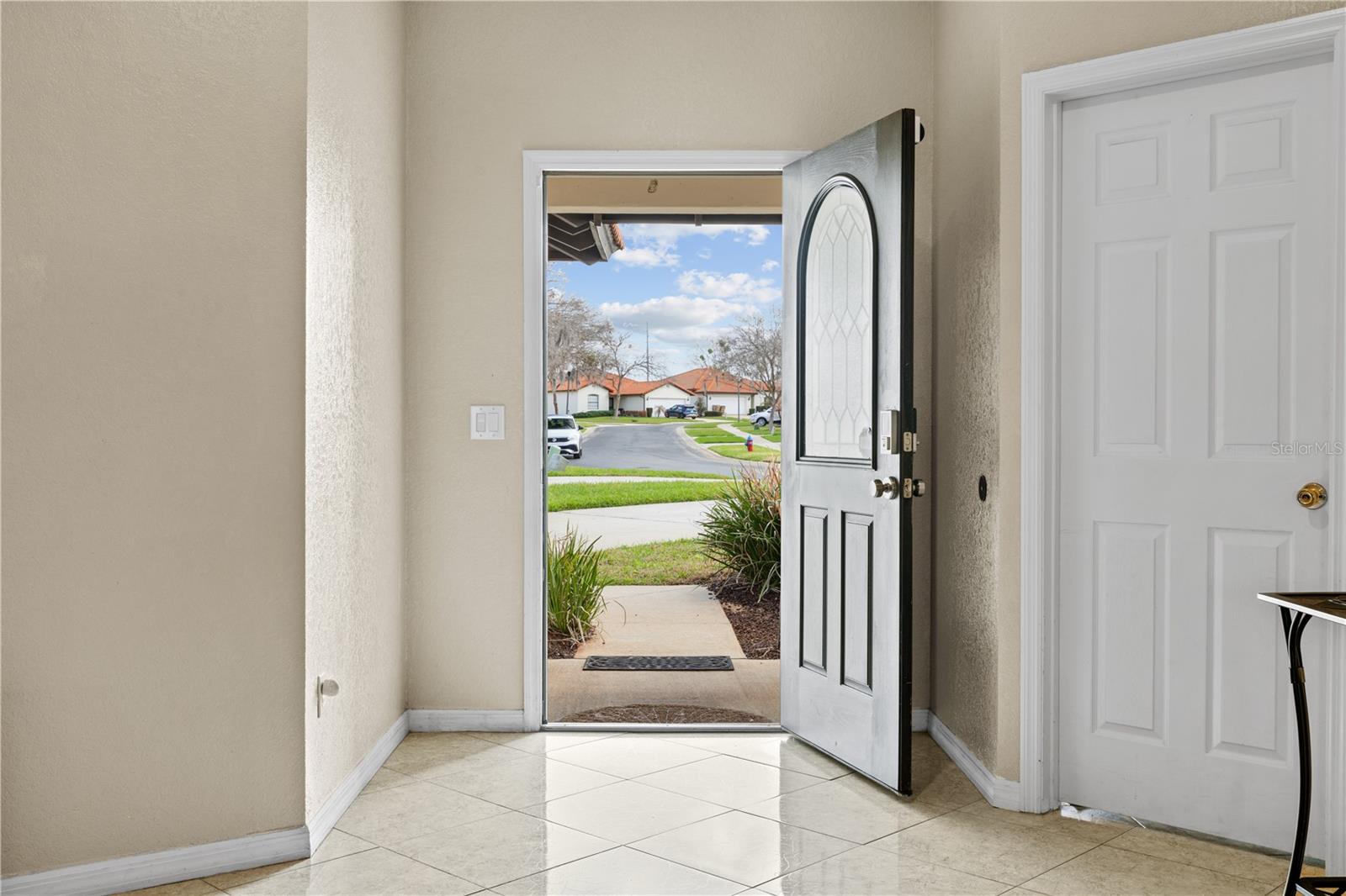 Image 6 of 54 For 345 Summer Place Loop