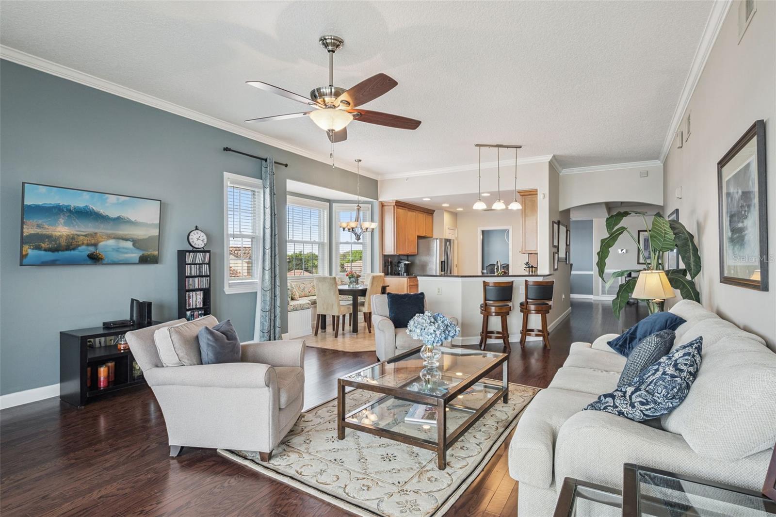 Image 11 of 51 For 8767 The Esplanade  44