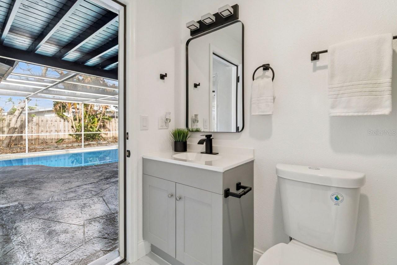 Image 13 of 23 For 466 Gateway Drive