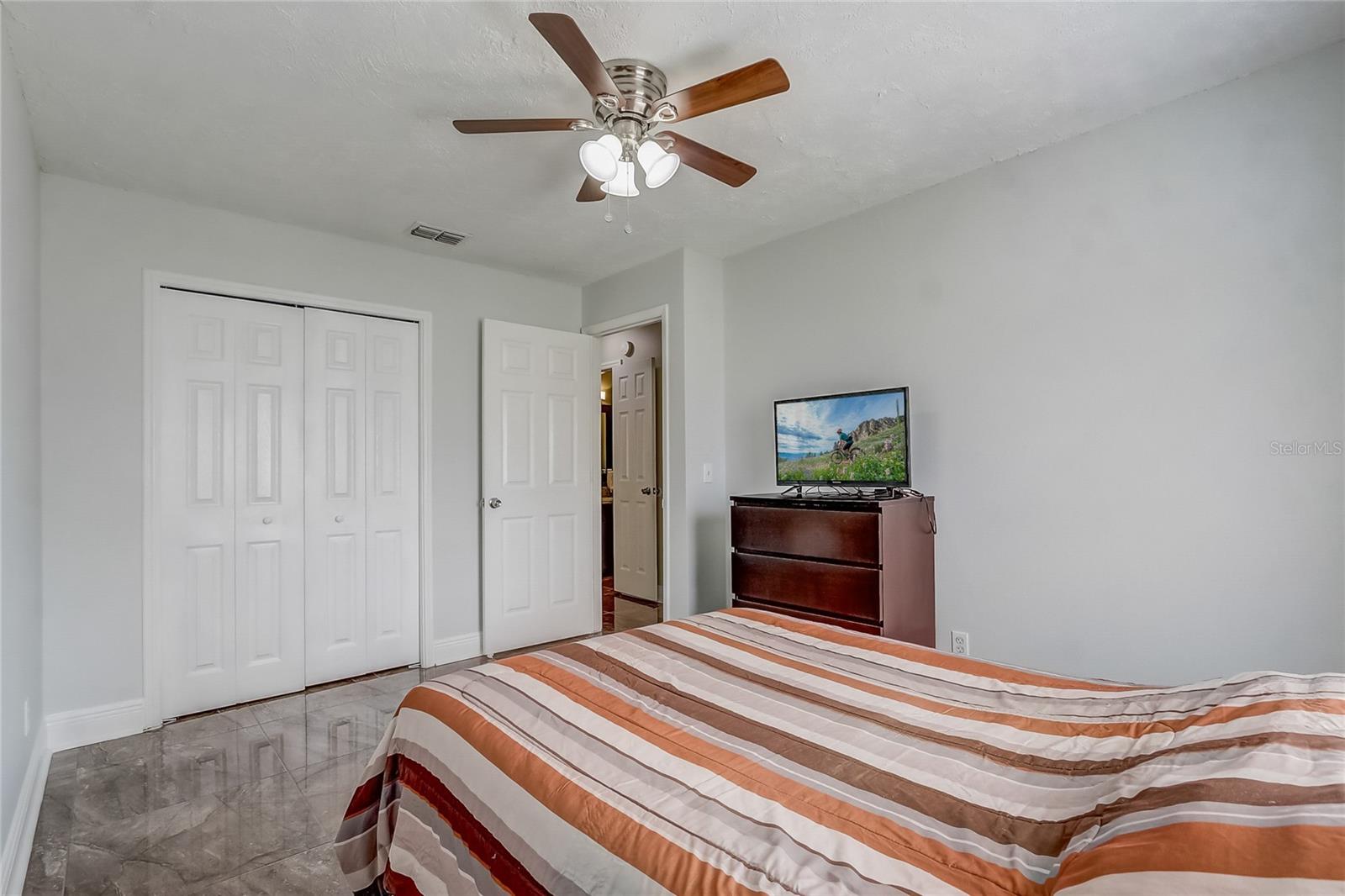 Image 21 of 30 For 1350 Rocky Road