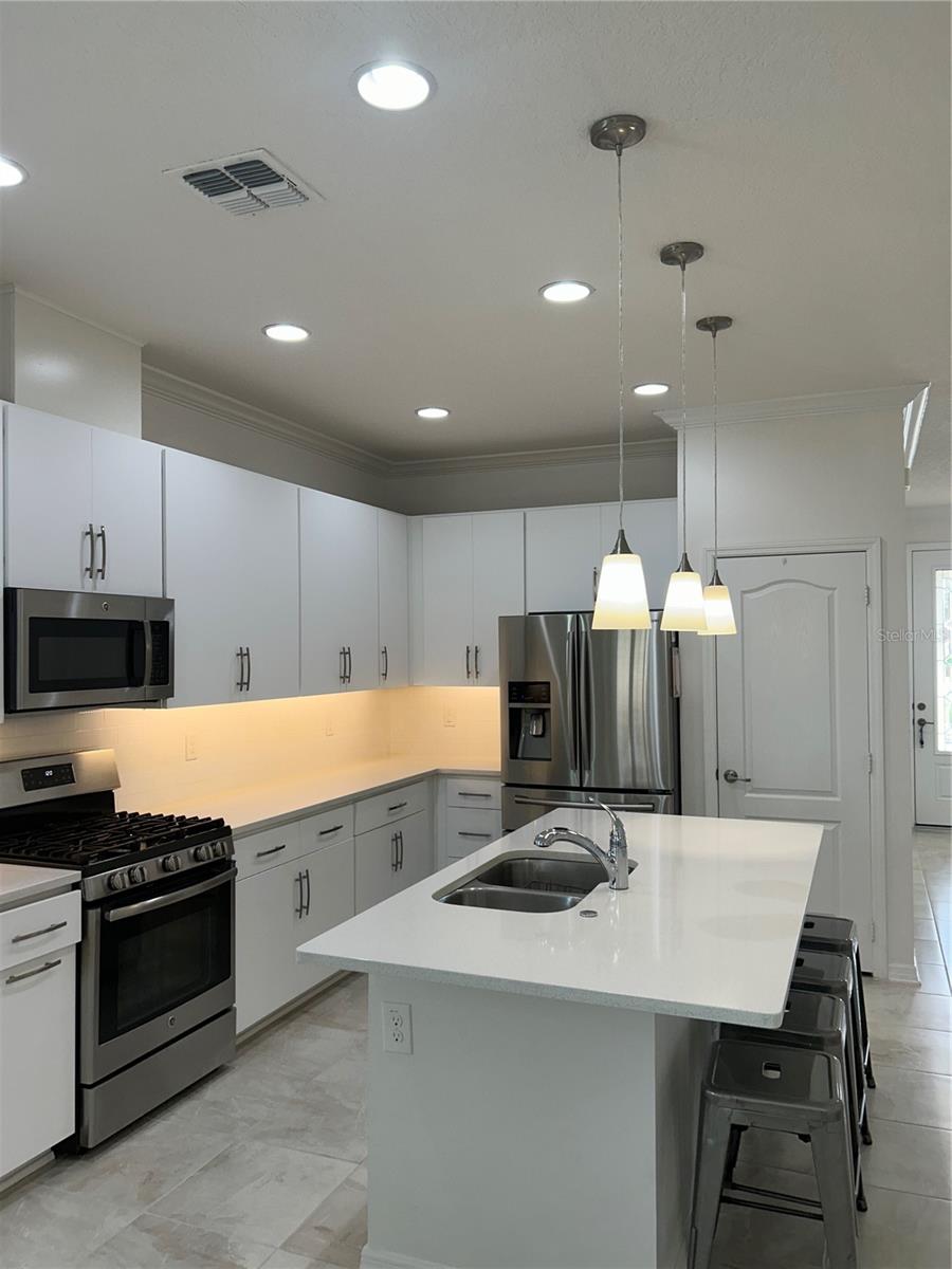 Image 7 of 48 For 15113 White Wagtail Lane