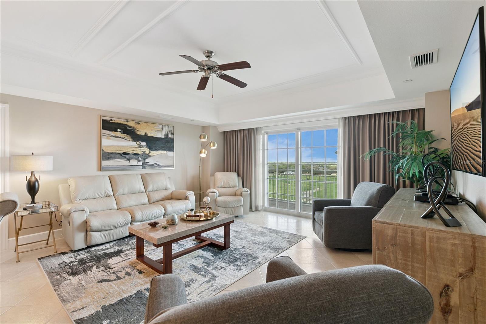 Image 17 of 34 For 7593 Gathering Drive 401