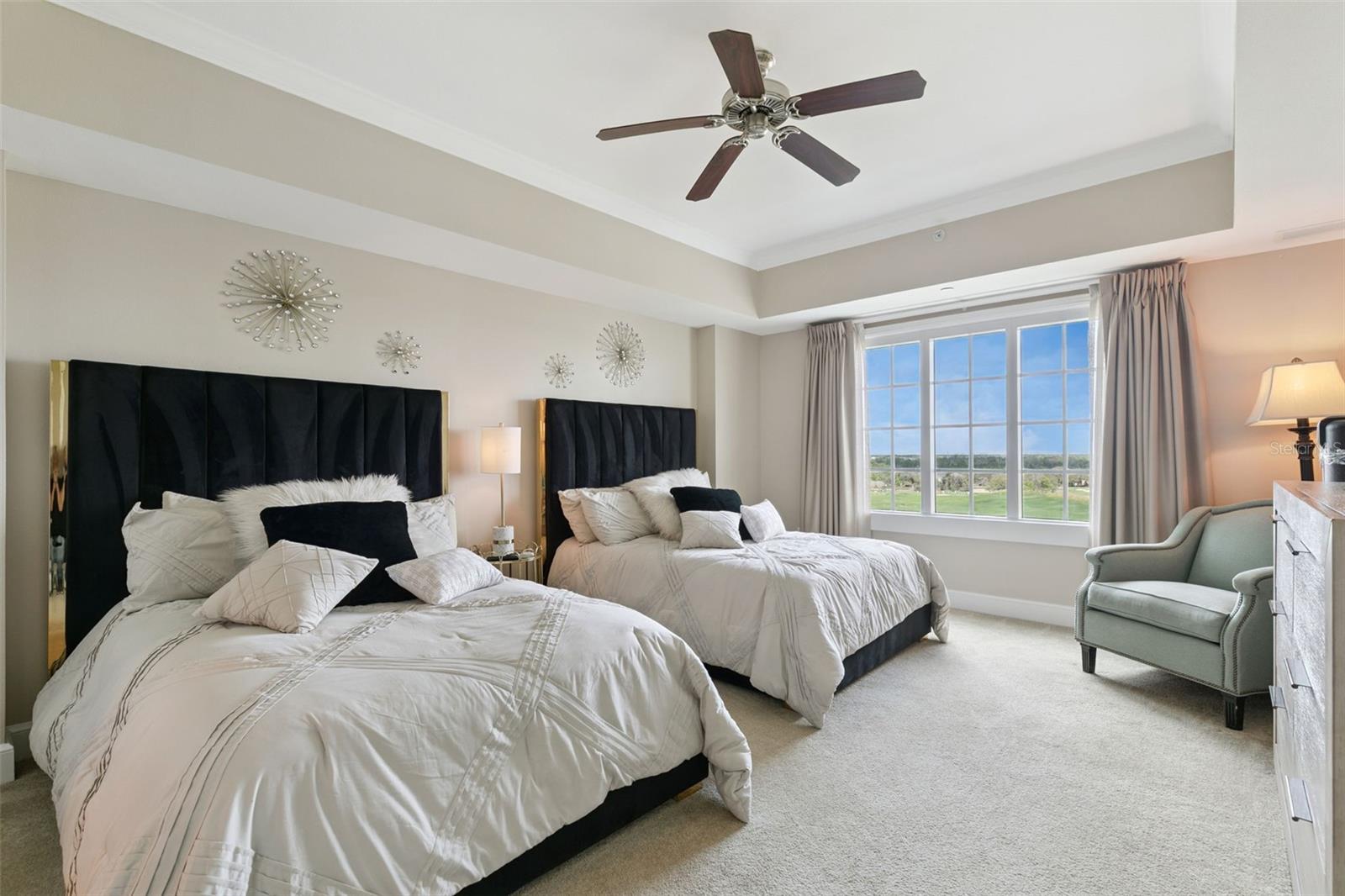 Image 26 of 34 For 7593 Gathering Drive 401