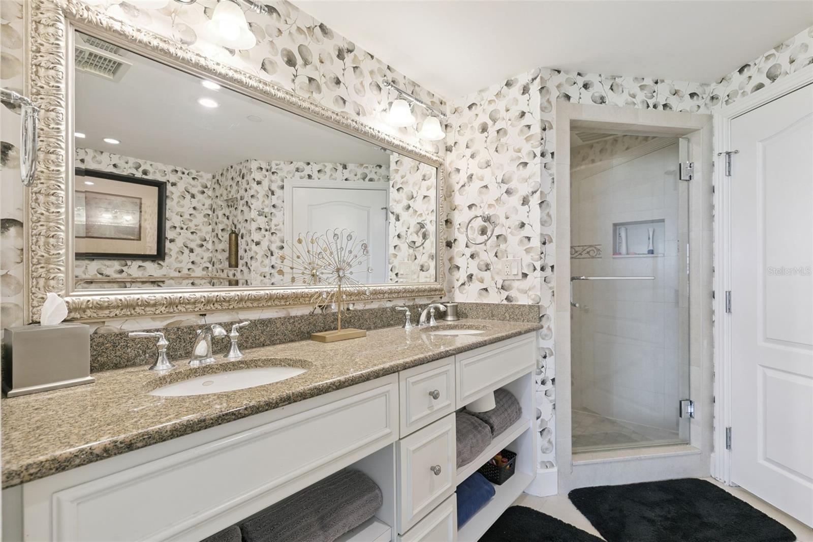 Image 29 of 34 For 7593 Gathering Drive 401