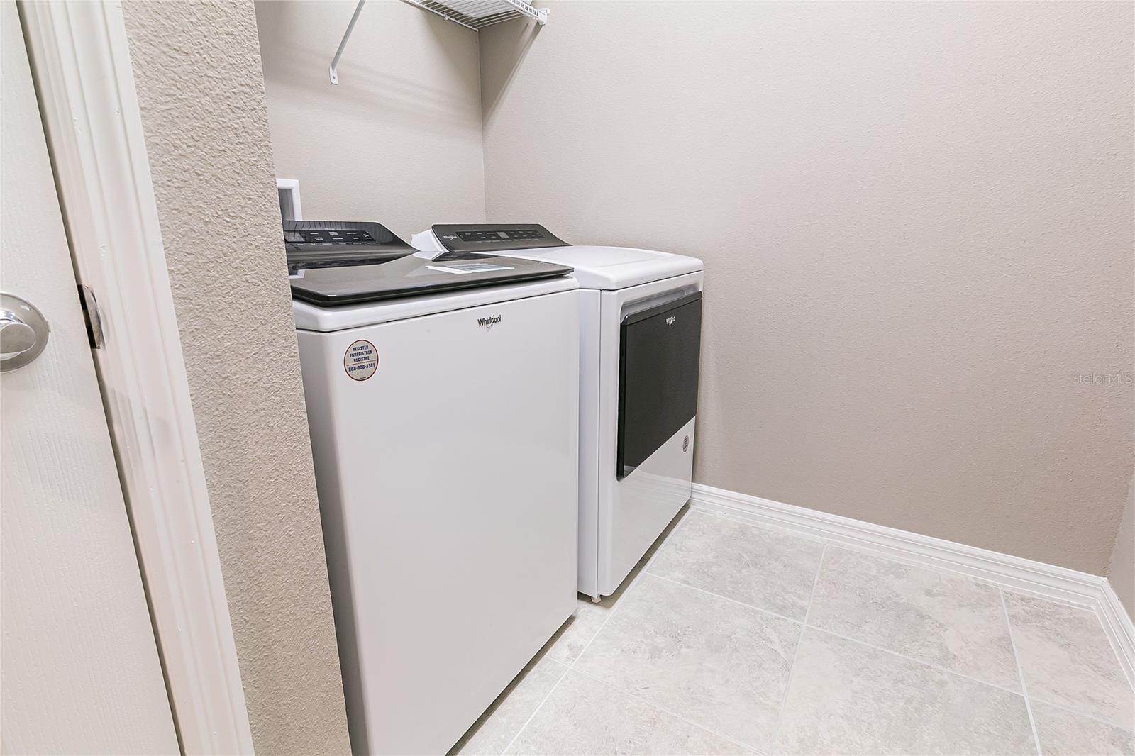 Image 18 of 98 For 7336 Oakmoss Loop