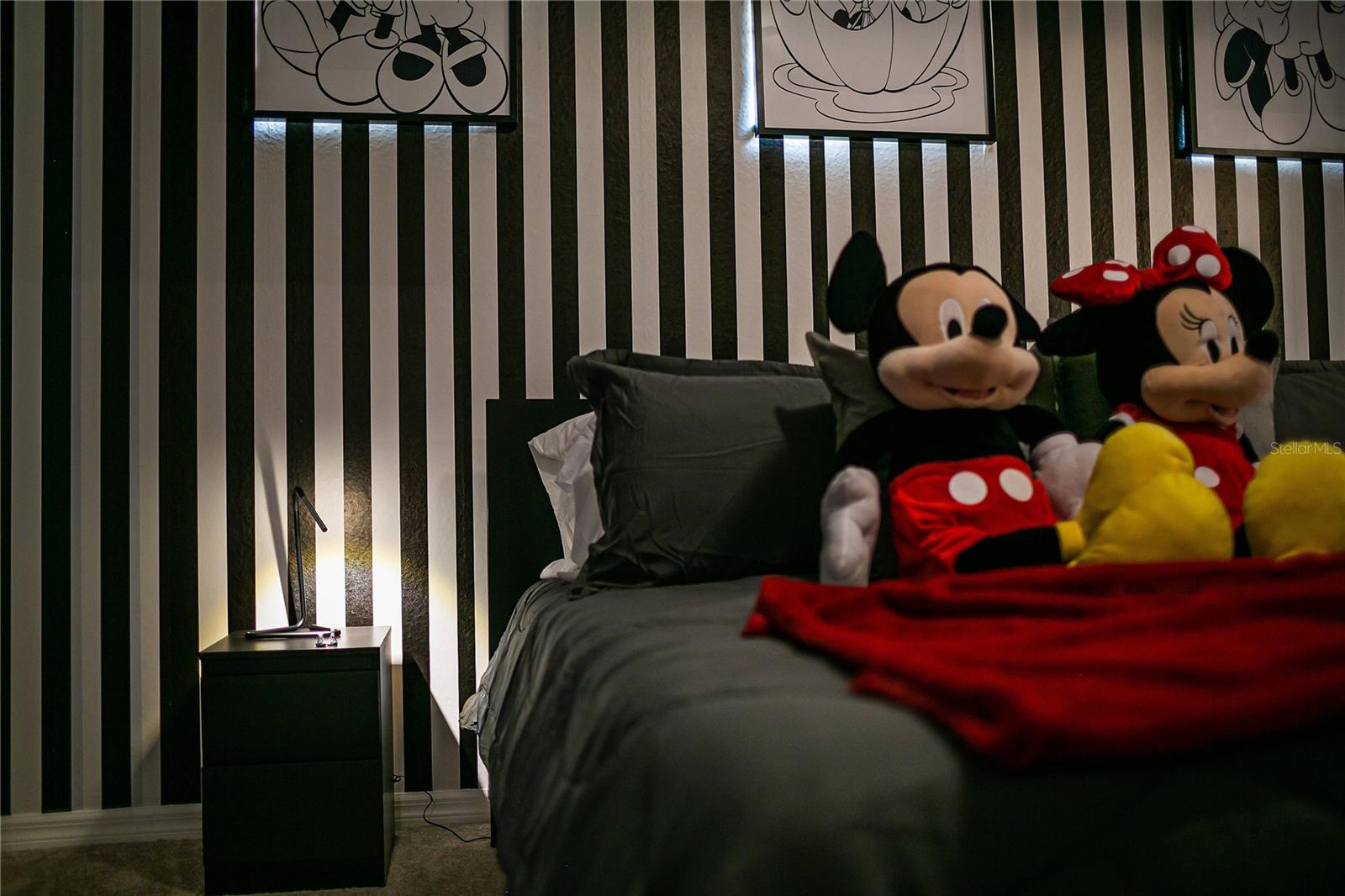 Image 21 of 98 For 7336 Oakmoss Loop