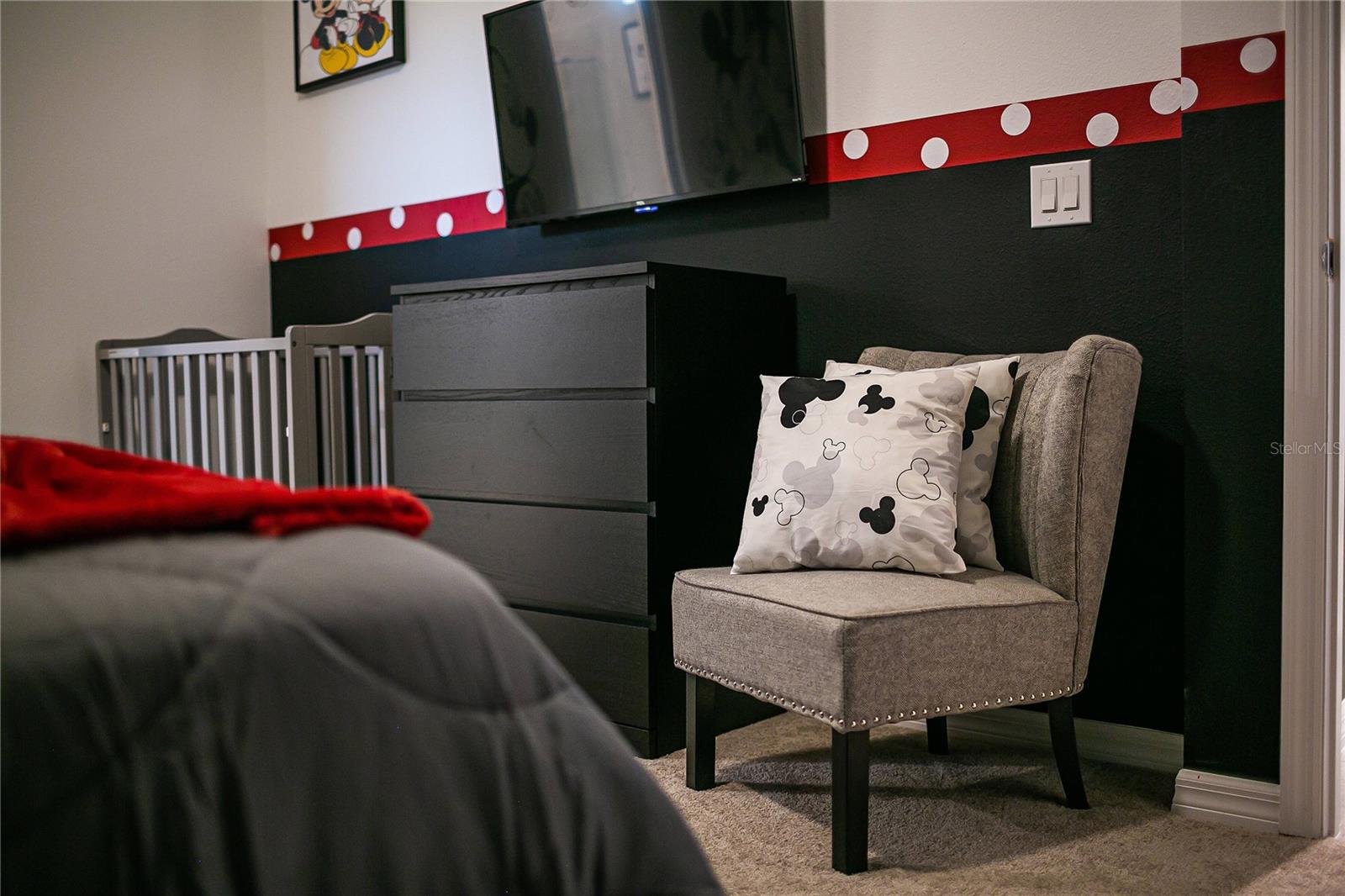 Image 24 of 98 For 7336 Oakmoss Loop