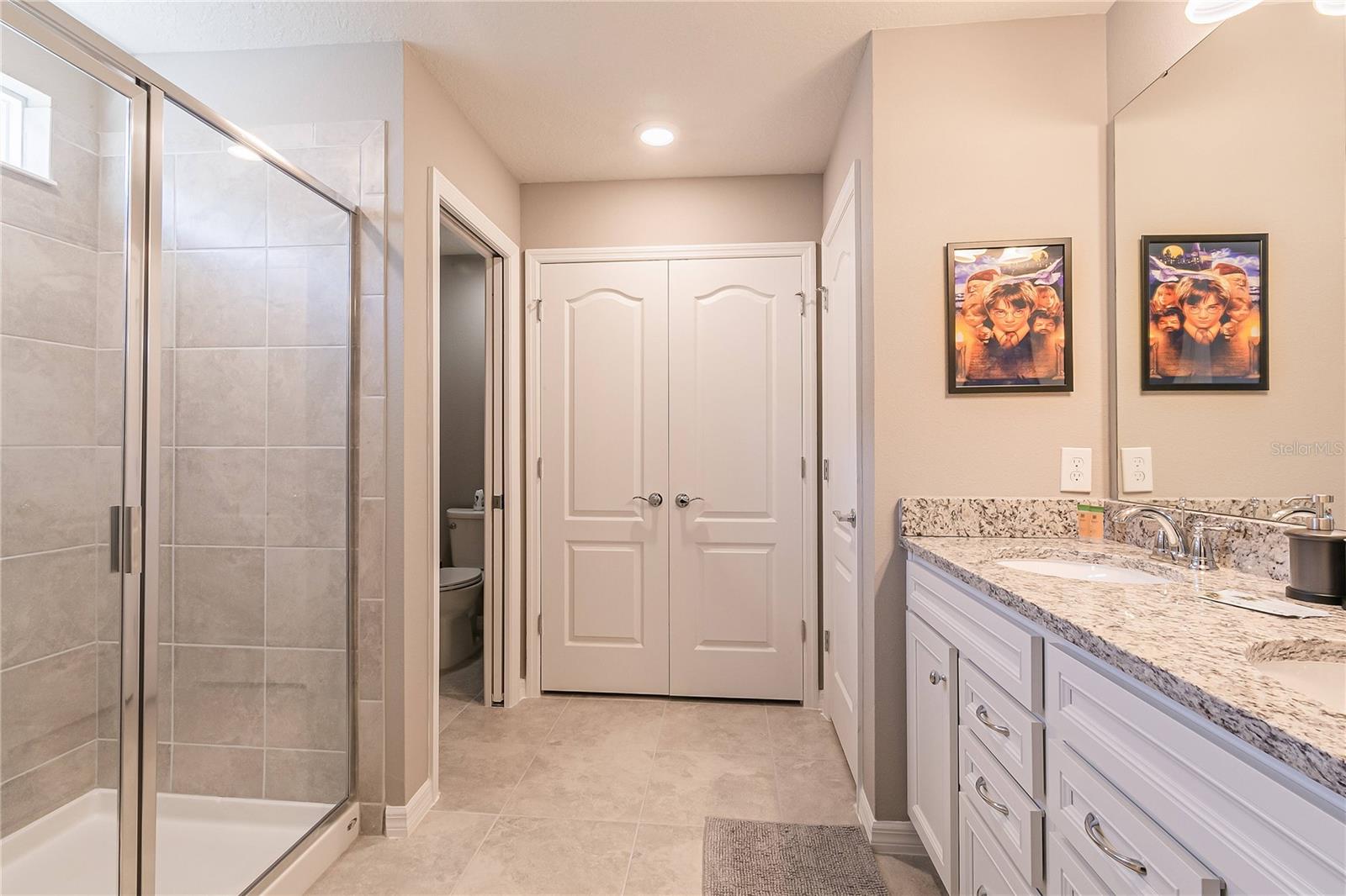 Image 51 of 98 For 7336 Oakmoss Loop