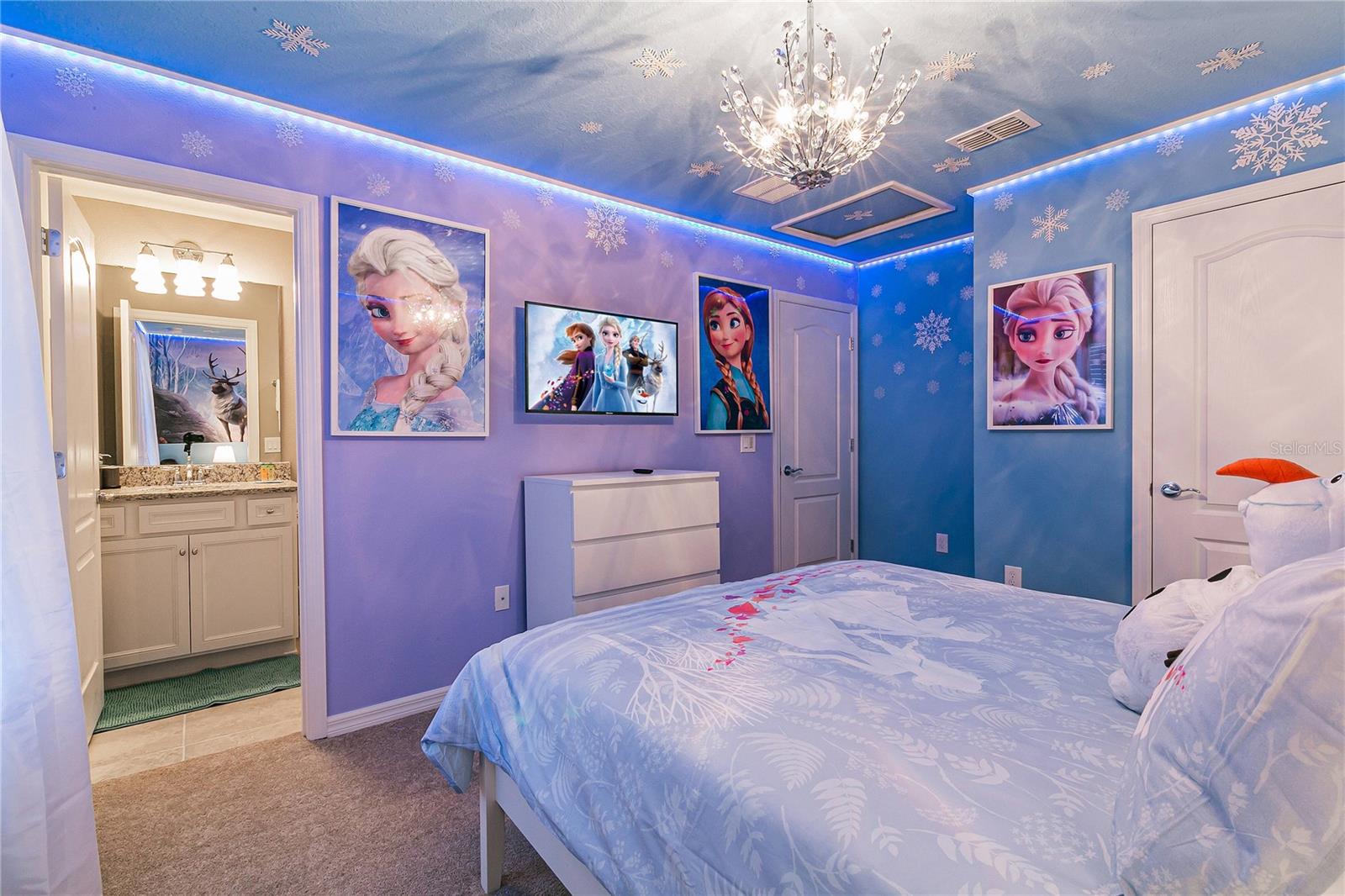 Image 61 of 98 For 7336 Oakmoss Loop