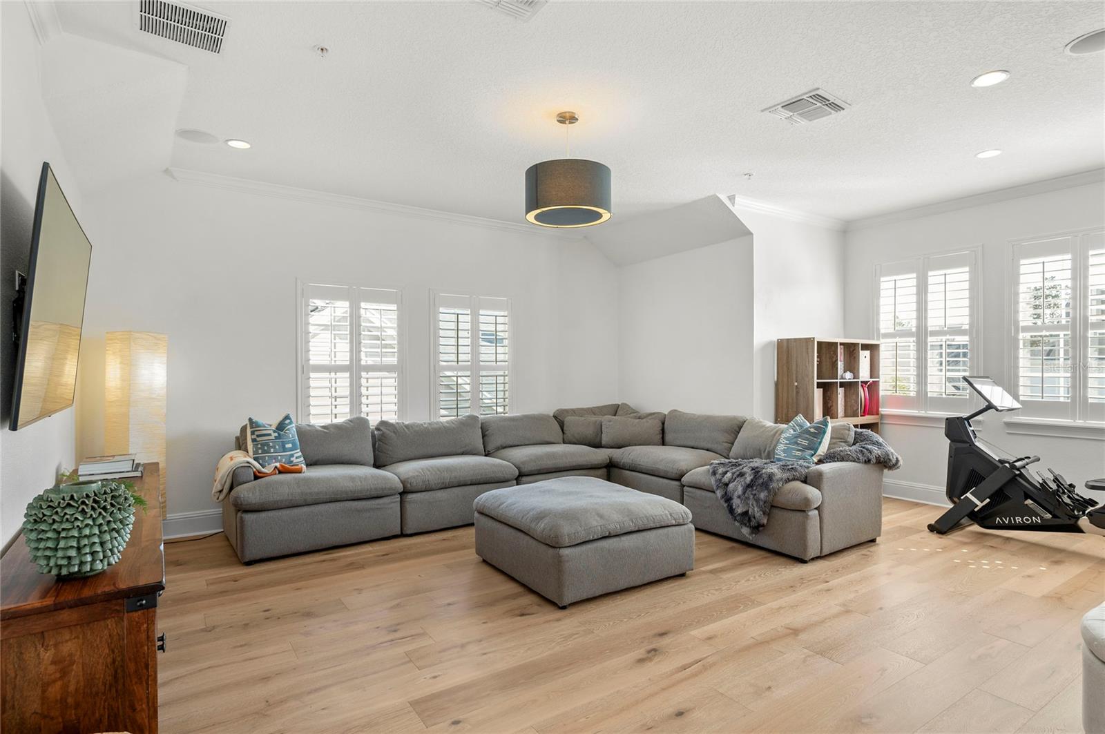 Image 50 of 79 For 2703 Dorell Avenue