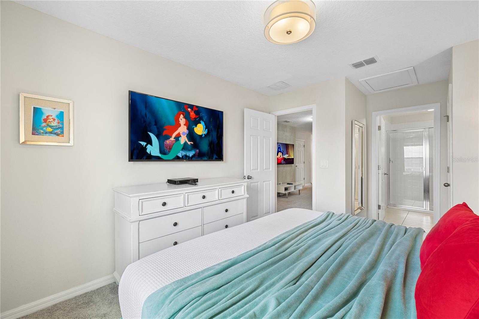 Image 33 of 59 For 1569 Carey Palm Circle