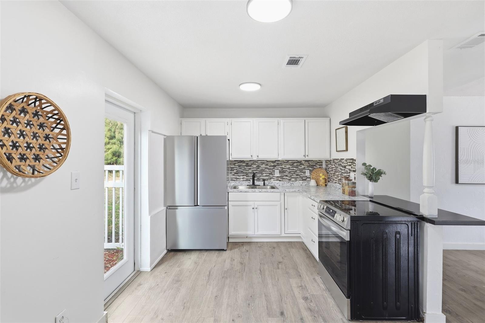 Image 7 of 24 For 17230 County Road 450a