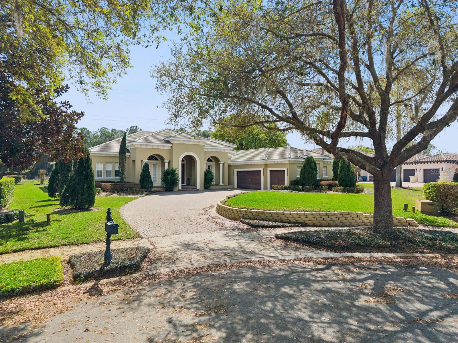 Listing photo id 0 for 11044 Hawkshead Court