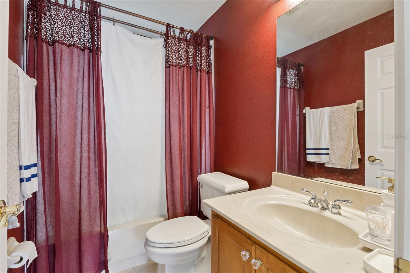 Listing photo id 21 for 11044 Hawkshead Court