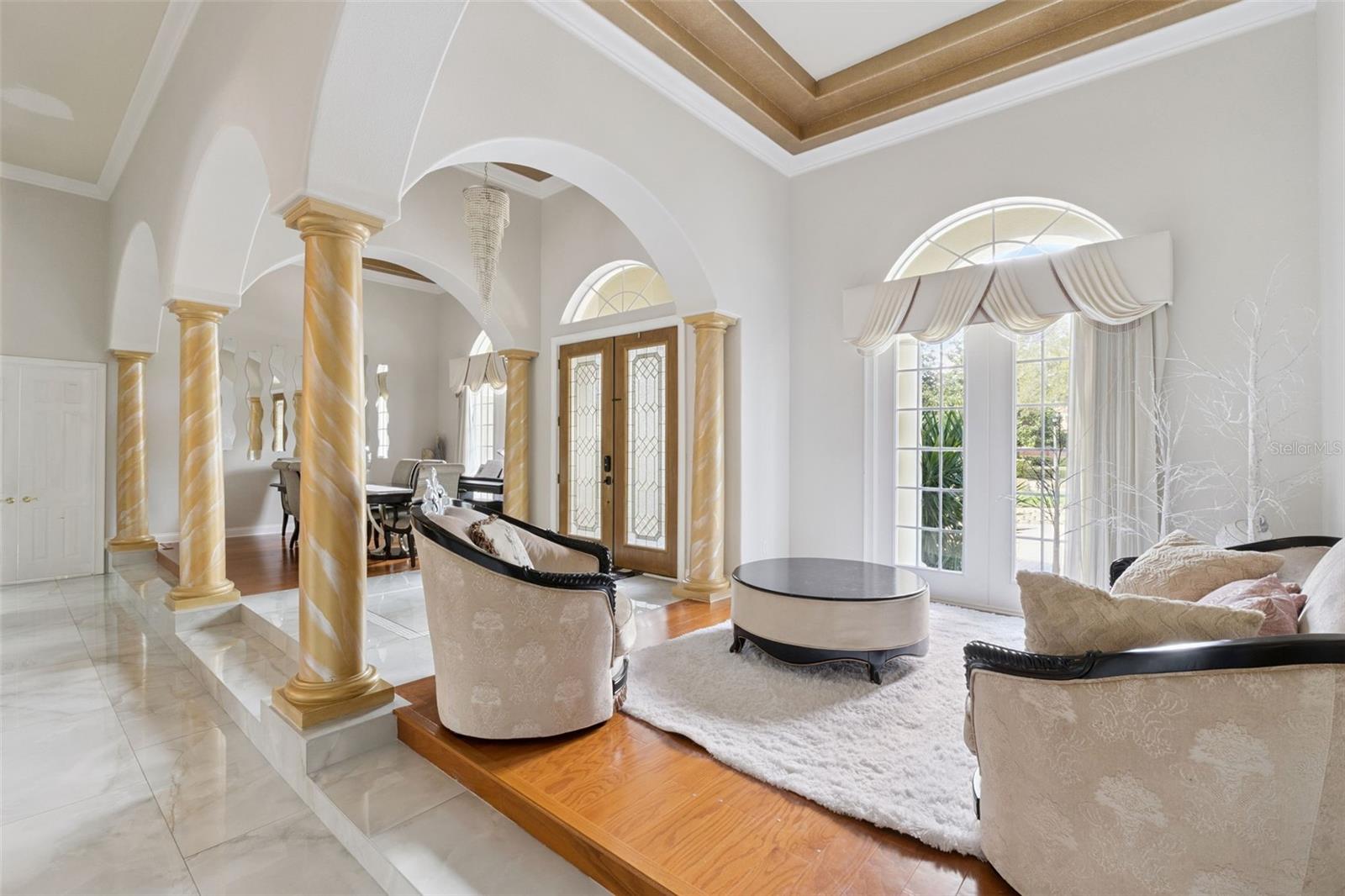 Listing photo id 3 for 11044 Hawkshead Court