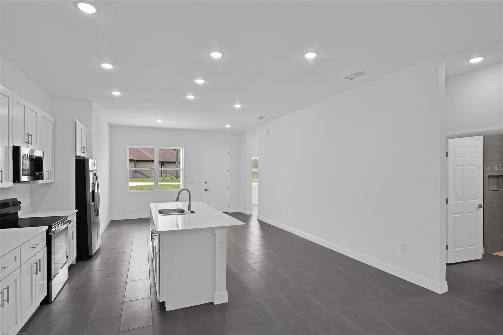 Image 10 of 28 For 21723 Beach Boulevard 1