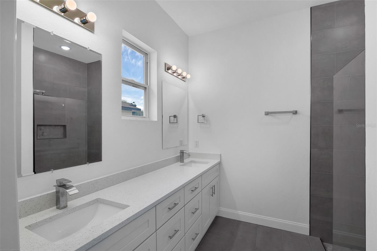 Image 19 of 28 For 21723 Beach Boulevard 1