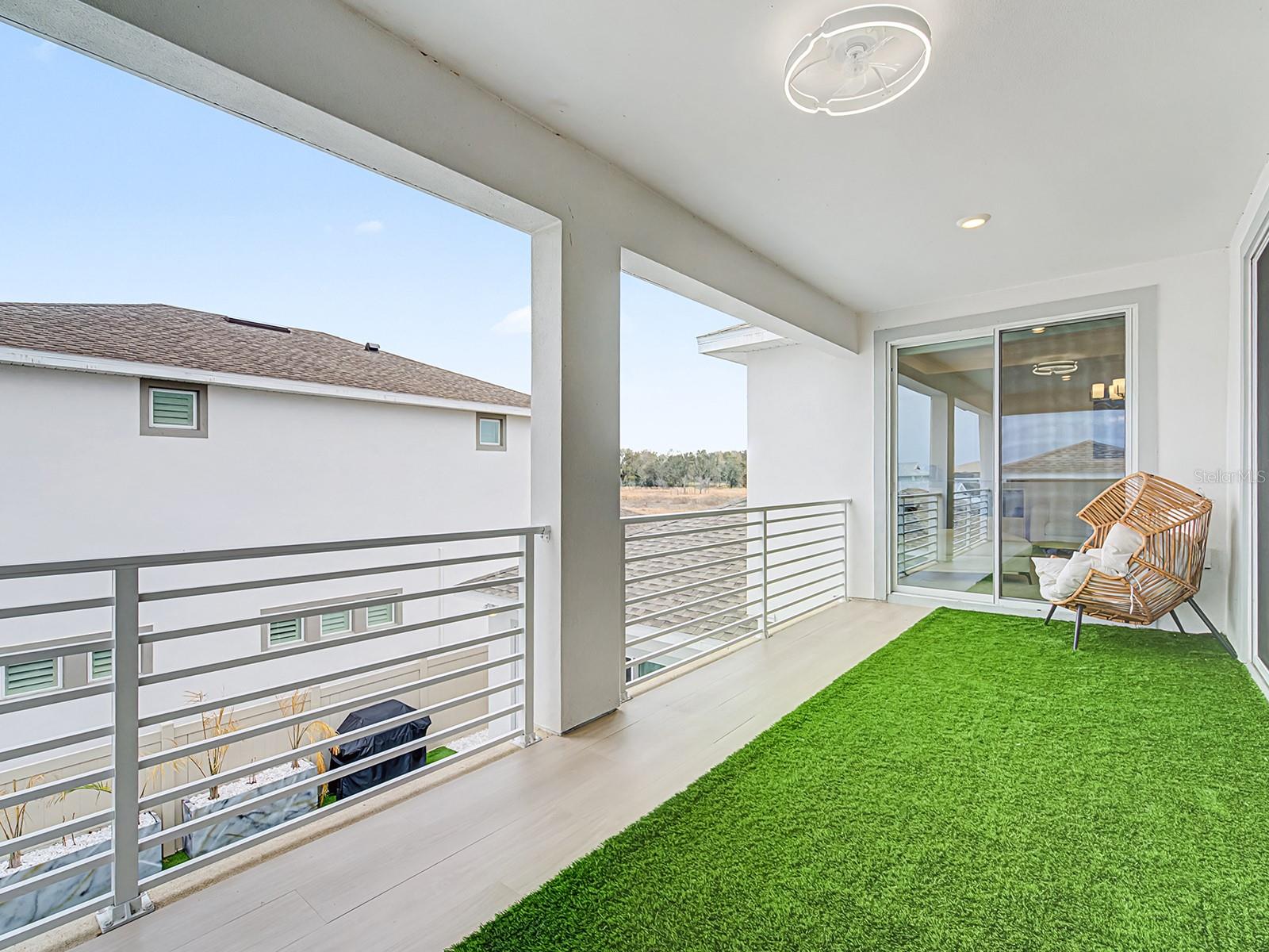 Listing photo id 9 for 10537 Torchwood Sea Way