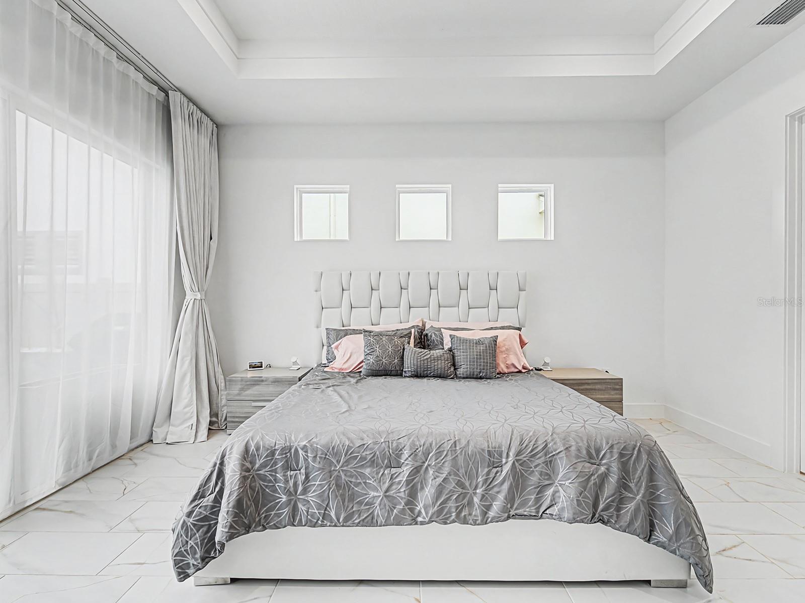 Listing photo id 20 for 10537 Torchwood Sea Way