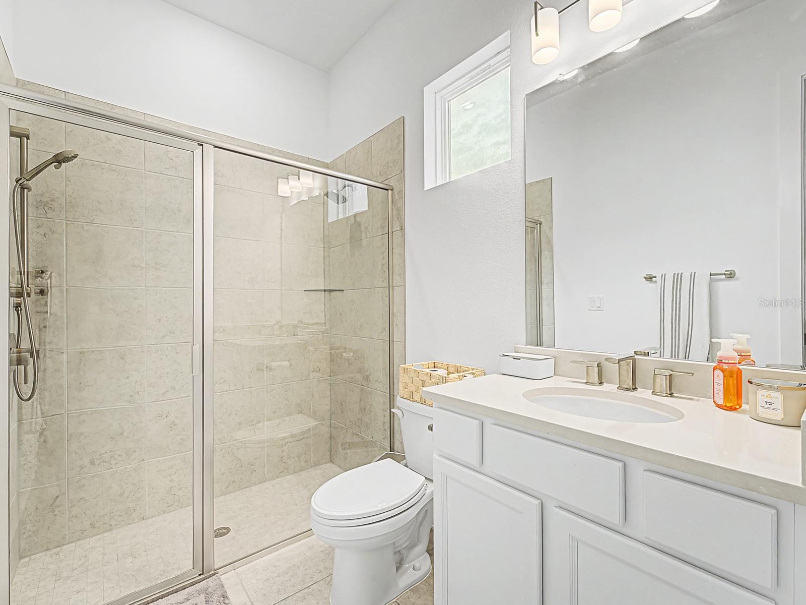 Listing photo id 37 for 10537 Torchwood Sea Way