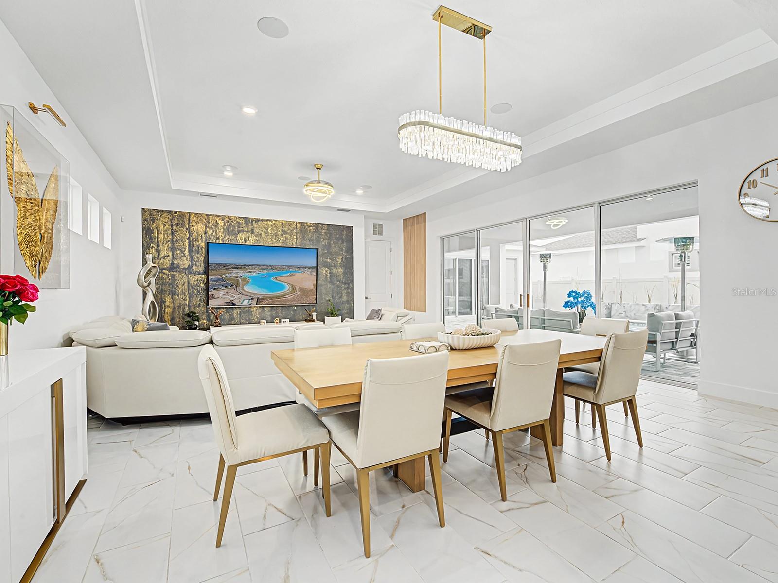 Listing photo id 43 for 10537 Torchwood Sea Way