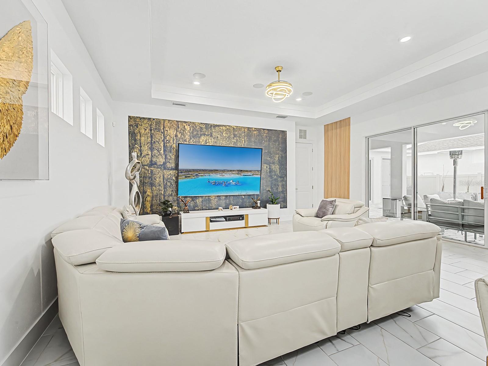 Listing photo id 46 for 10537 Torchwood Sea Way