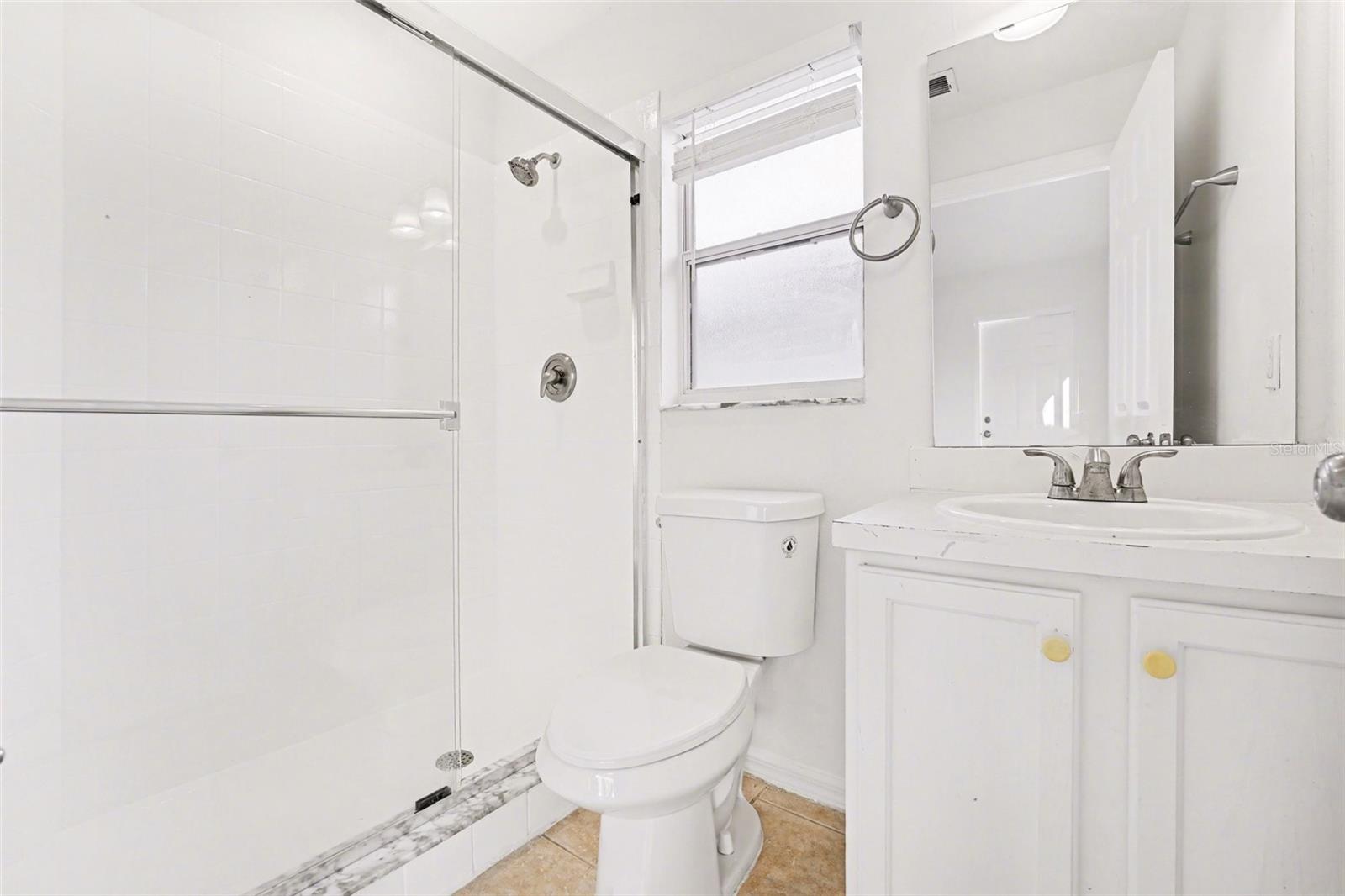 Image 12 of 25 For 1144 Jaybee Avenue