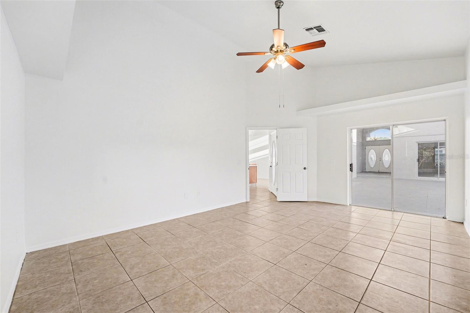 Image 17 of 25 For 1144 Jaybee Avenue