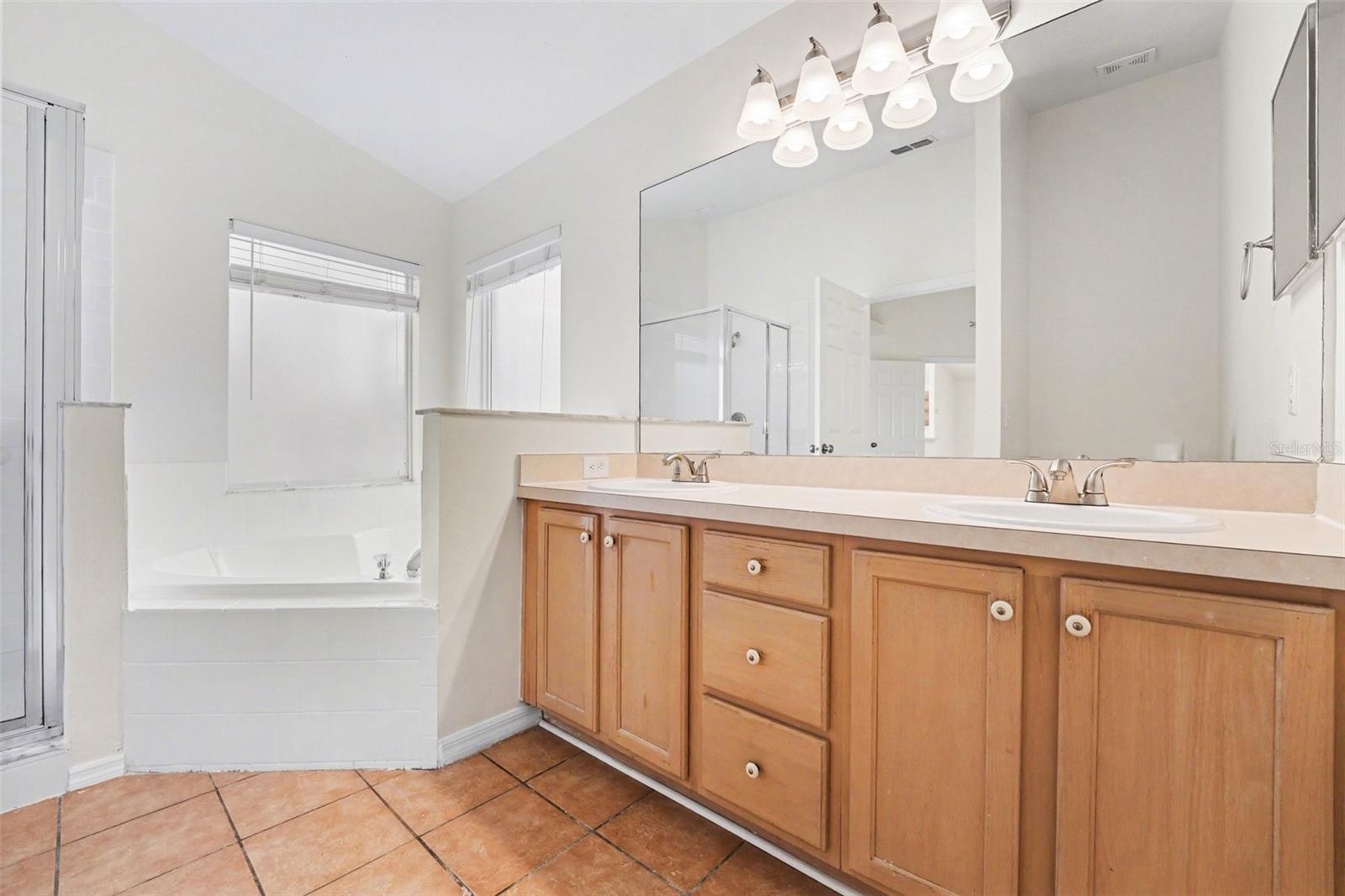 Image 20 of 25 For 1144 Jaybee Avenue