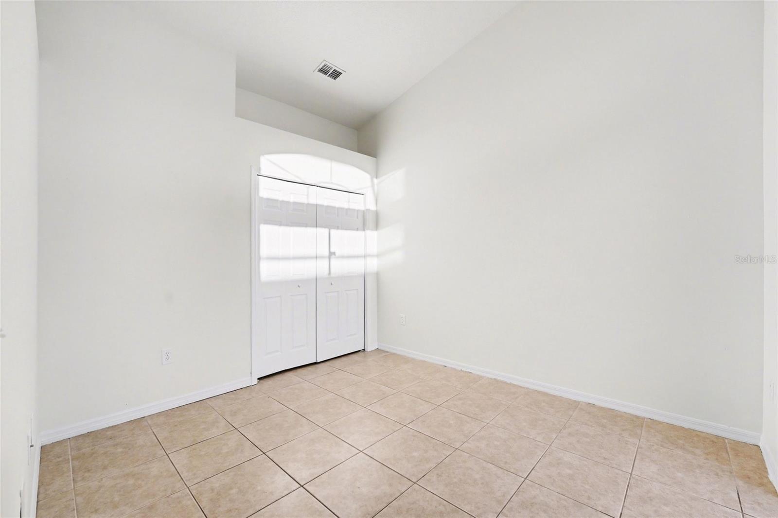 Image 7 of 25 For 1144 Jaybee Avenue